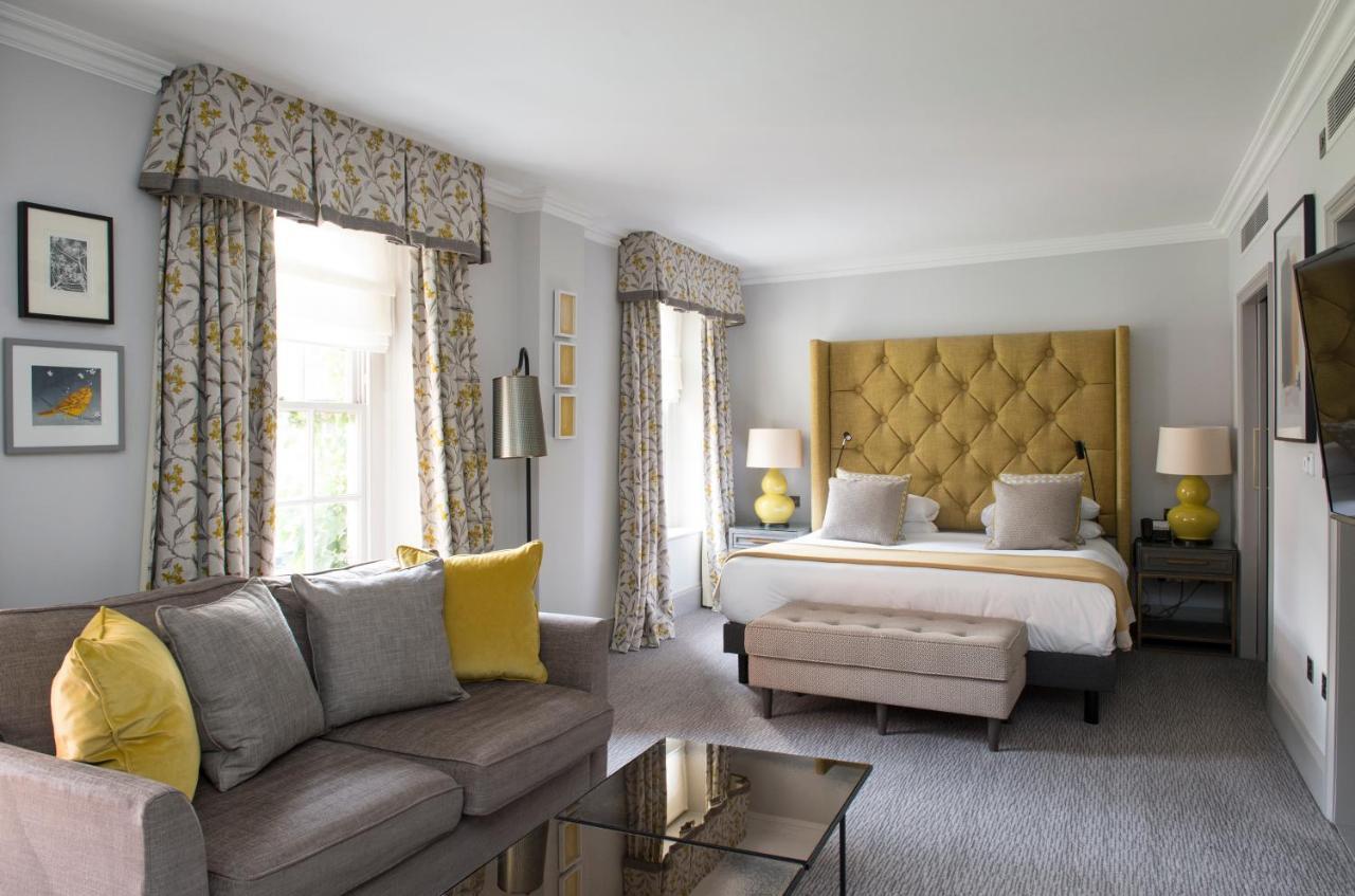 Bush Hotel Farnham Eksteriør bilde