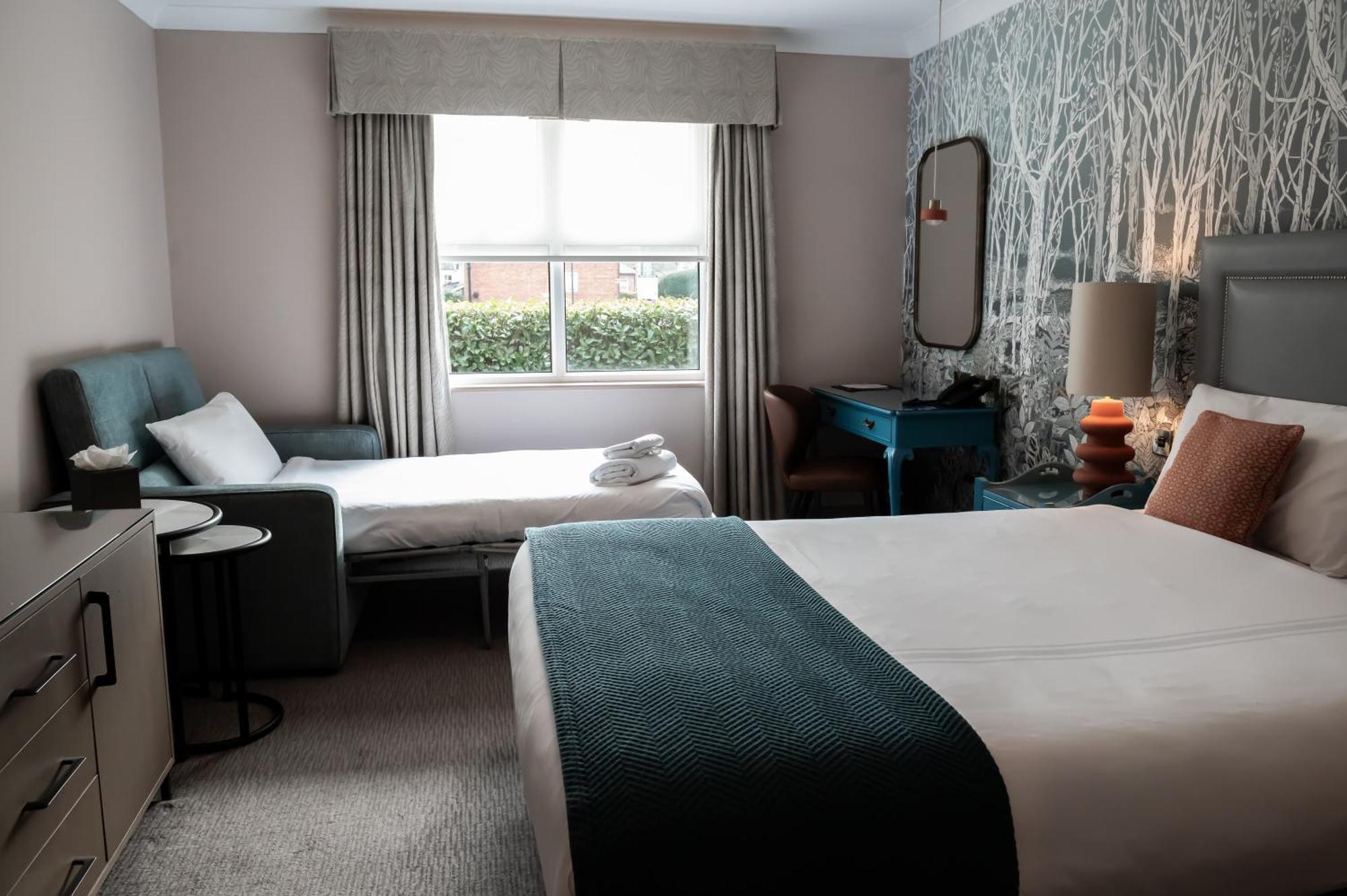 Bush Hotel Farnham Eksteriør bilde